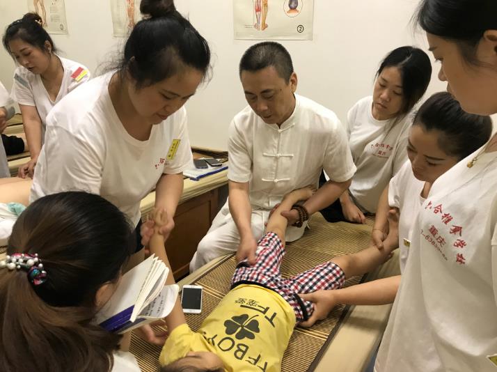 小兒推拿市場前景如何？零基礎(chǔ)可以入行嗎？