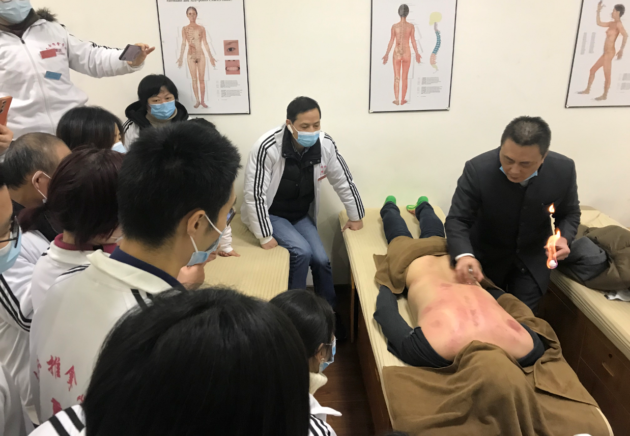 四季拔罐分別要注意些什么？康復理療培訓學校告訴你
