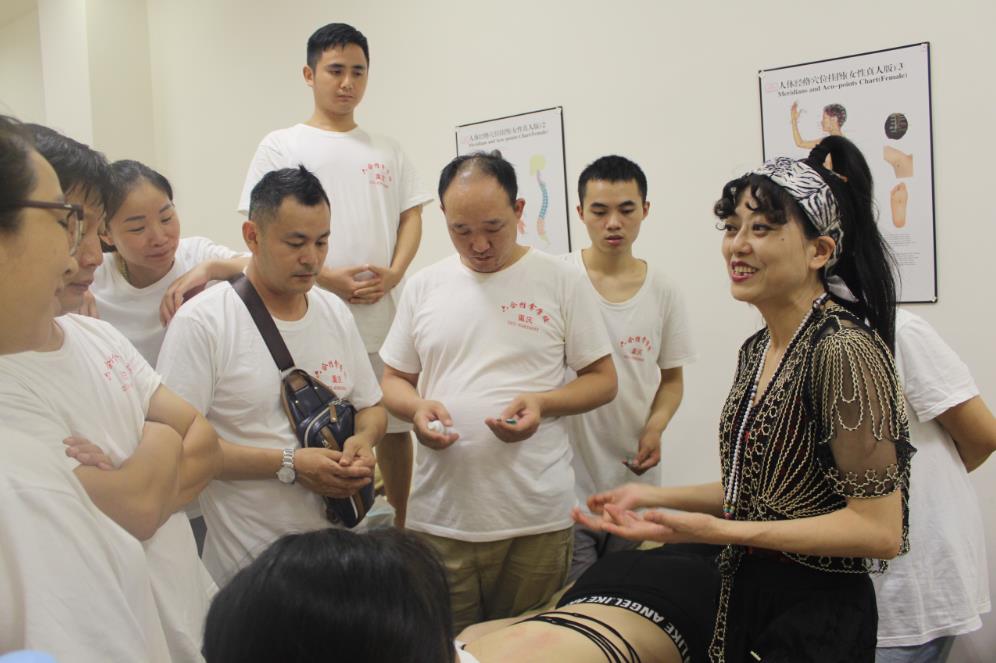 重慶健康照護(hù)師培訓(xùn)學(xué)校
