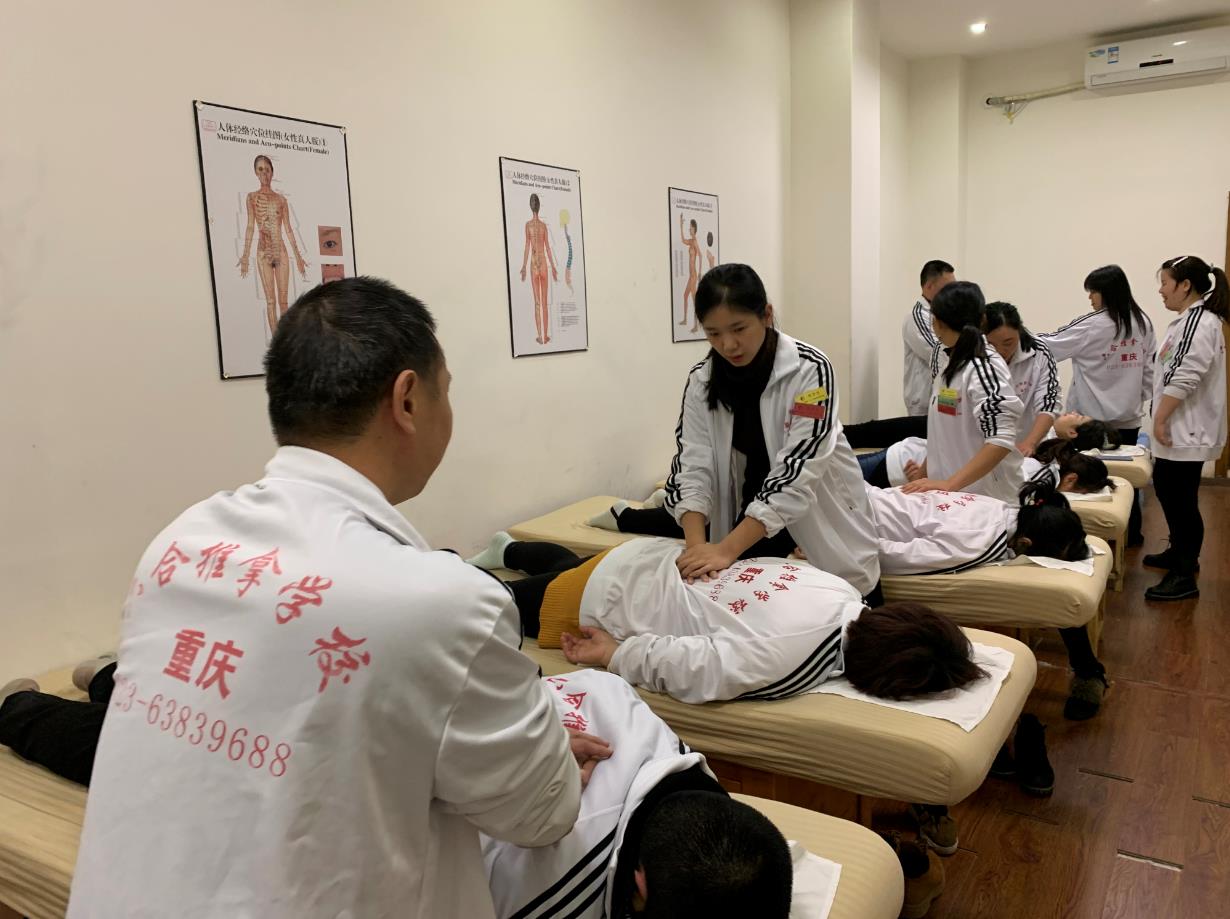 推拿培訓(xùn)學(xué)校跟您分享3個(gè)穴位，長(zhǎng)期推拿遠(yuǎn)離亞健康