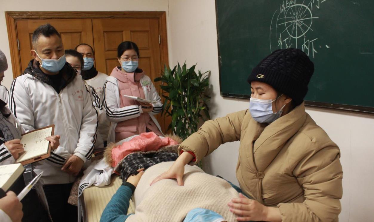 乳房疼痛怎么辦？可以用艾灸調(diào)理嗎？