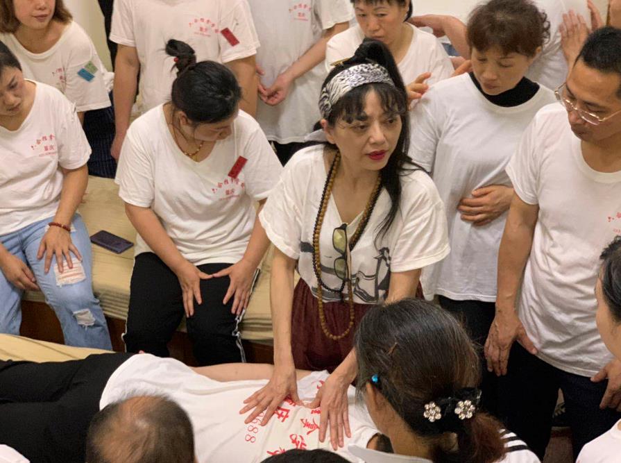 拍打經絡好處多，但不可以隨便亂拍