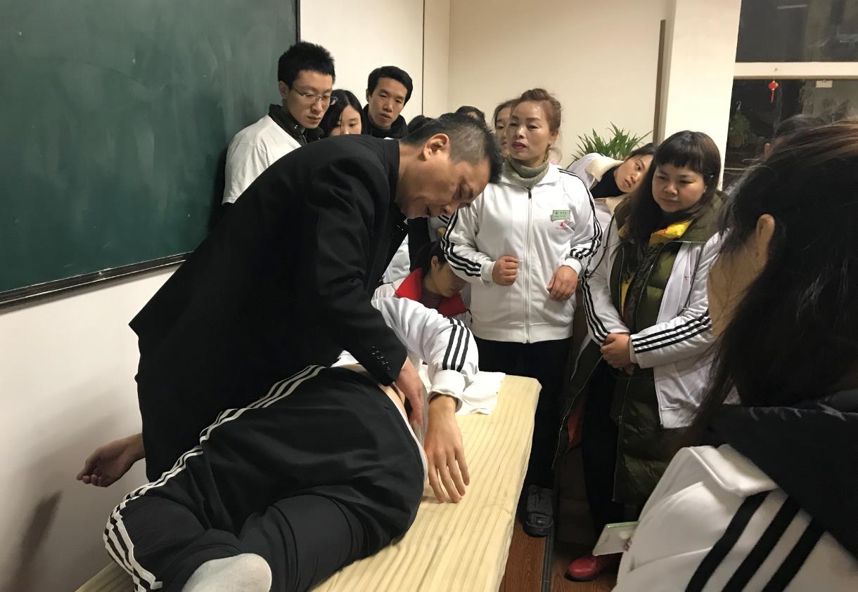 正骨推拿培訓要怎么選擇學校？