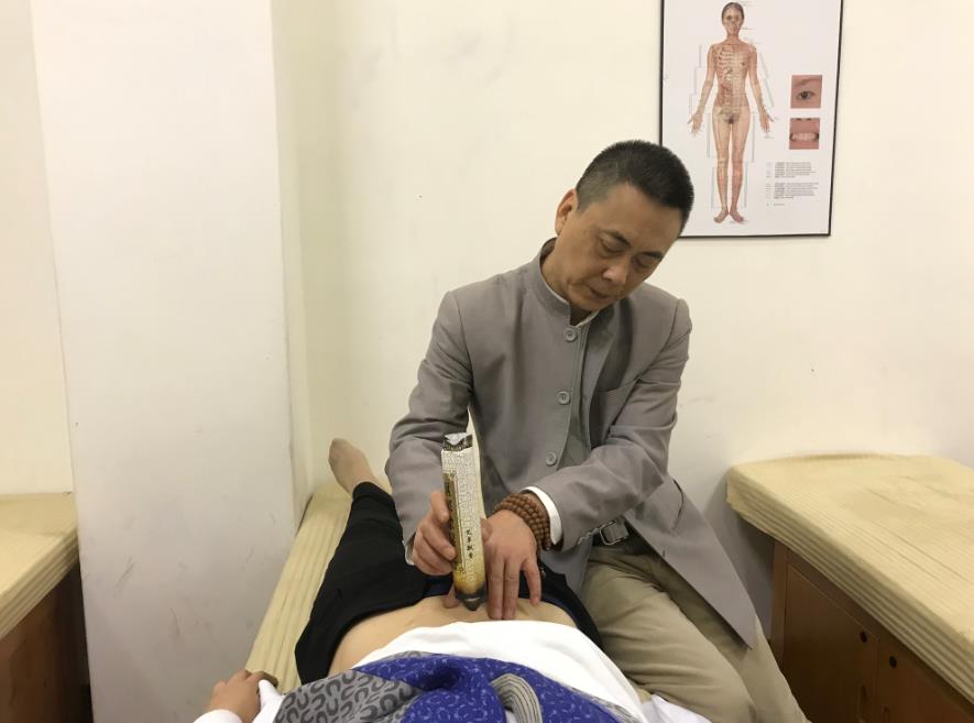 腹瀉怎么辦？艾炷隔鹽灸可以幫到您