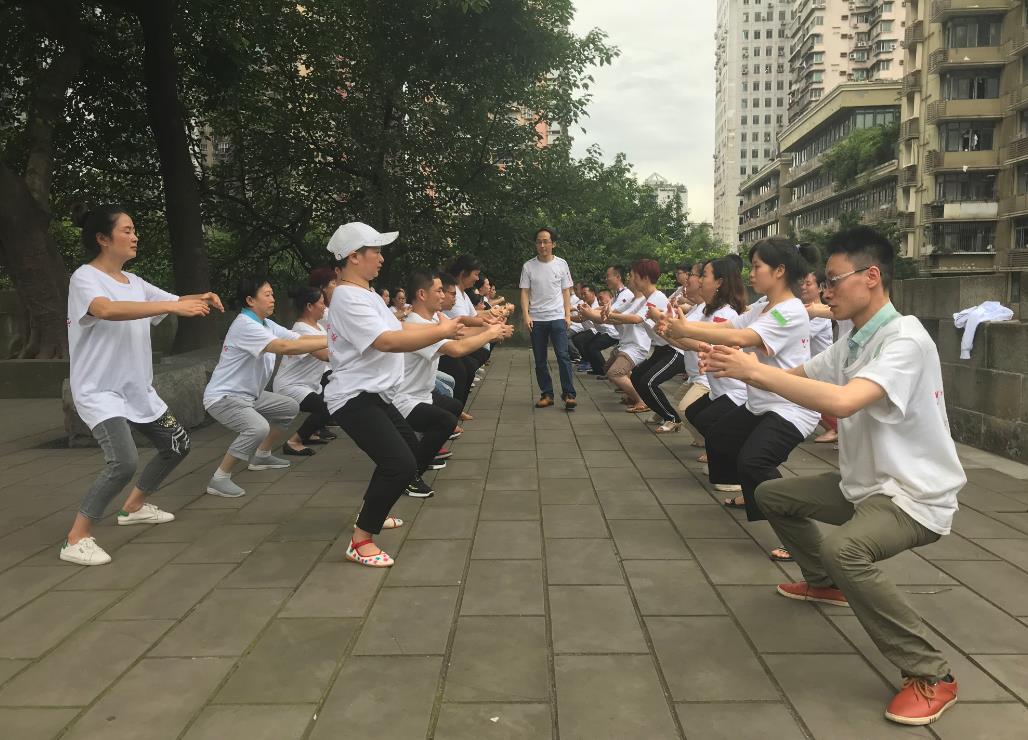 竟然還有比熬夜更傷肝的行為！你可能每天都在做