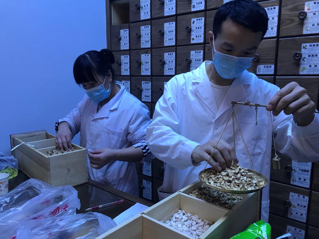 中藥渣別著急倒，留下它們用處大