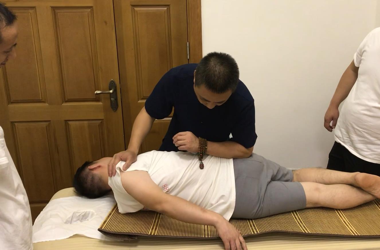 中醫正骨這么火，你知道怎么選擇正骨培訓學校嗎？